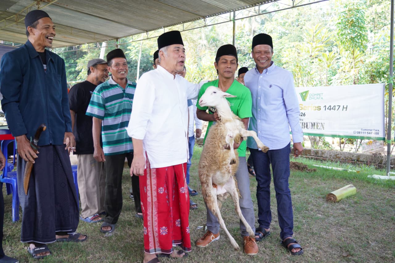 Kegiatan Tebar 150 Hewan Qurban IMAP Kebumen