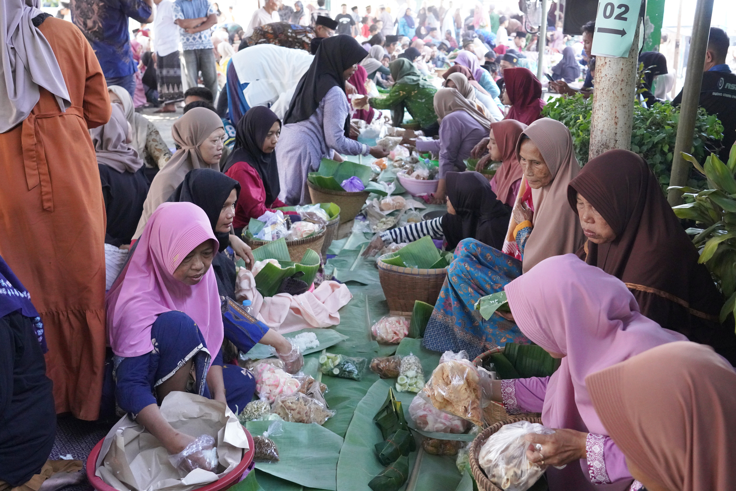 Gotong Royong Warga Berjalan, Jatiroto, Kebumen Dapat Rp2 Miliar untuk Jalan dan Layanan Kesehatan