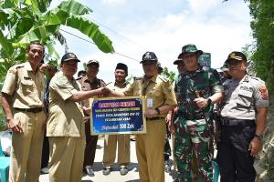 Bersama Dandim, Bupati Buka TMMD Sengkuyung Tahap I di Argopeni Ayah