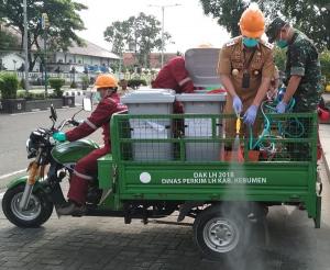 Pemkab bersama BPBD dan PMI Lakukan Giat Spraying Desinfektan di Sejumlah Titik