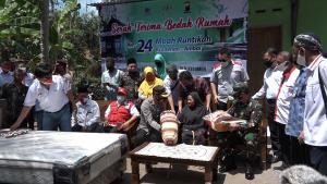 KSK Bedah Rumah Nenek Runtika, Ambal