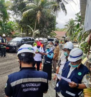 Tinjau Proyek Jalan dan Puskesmas, Bupati Minta Kontraktor Tepat Waktu dan Sesuai Spesifikasi