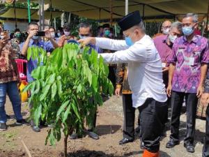 Bupati Arif Sugiyanto Dorong Masyarakat Terus Kembangkan BUMDES