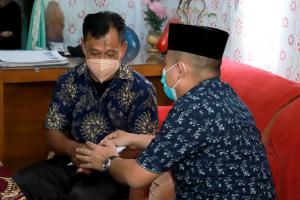 Berikan Semangat, Bupati dan Wabup Kebumen Sambangi Keluarga Awak KRI Nanggala