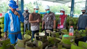 Dapat Kiriman 9 Truk, Bupati Pastikan Stok Gas LPG 3 Kg Aman Terkendali