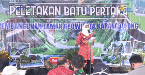 Peletakan Batu Pertama Pembangunan Taman Geowisata Karangbolong