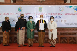 Masih Keturunan Keraton Surakarta, Bupati Kebumen Diberi Gelar Kanjeng Raden Arya H. Arif Sugiyanto Wreksonagoro