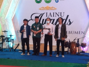 Bupati Hadiri IAINU Awards 2021