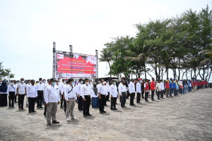 Pimpin Apel Hari Relawan, Bupati : Jangan Lelah Menebar Semangat Kebaikan