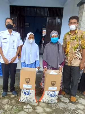 502 Warga Miskin di Kebumen Dapat Bantuan 54 Kg Beras