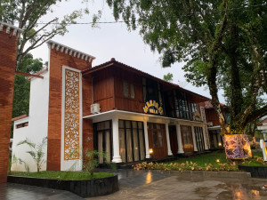 Baru Diresmikan, Villa De Krakal Ada 14 Kamar, Tersedia Air Panas Alami