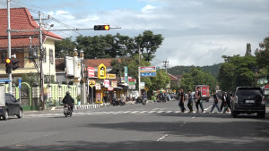 Kebumen Pasang Dua Pelican Crossing, Mudahkan Pejalan Kaki Menyebrang