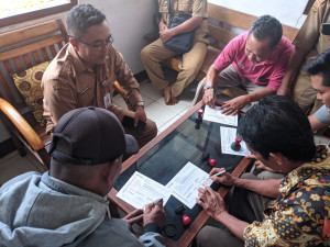 Bupati Gelontorkan Bantuan Dana Bergulir Rp600 Juta untuk Nelayan Kebumen