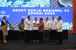 Bupati dan Wakil Bupati Kebumen Hadiri Rakernas APKASI 2023