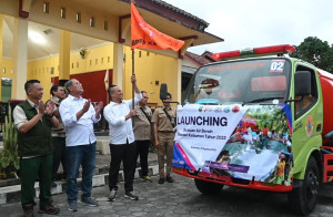 Kemarau Panjang, Pemkab Kebumen Beri Bantuan Air Bersih untuk Masyarakat