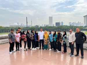 Akhirnya, 10 Siswa SMAN 1 Mirit Jalan-jalan Naik Pesawat Bareng Bupati Kebumen