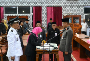 Bupati Kebumen Lantik 100 Kepsek, dan 17 Pejabat Administrator dan Pengawas