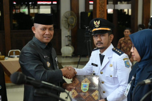 Bupati Kebumen Rotasi 26 Pejabat, Tekankan Pentingnya Networking