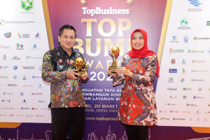 Dari Ajang TOP BUMD AWARDS  2024, Kebumen Raih Dua Penghargaan Sekaligus