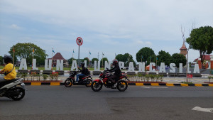 Saat Lebaran, Kawasan Alun-alun Kebumen Dikenakan Tarif Parkir