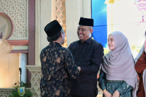 Adakan Open House, Warga Senang Bisa Silaturahmi dengan Bupati Kebumen