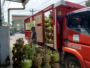 Gas LPG 3 Kg di Kebumen Langka, Bupati Minta TNI/Polri dan Dinas Turun Tangan