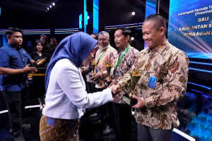 Tiga Tahun Kepemimpinan Bupati Arif Sugiyanto, Kebumen Berhasil Raih 58 Penghargaan Tingkat Nasional