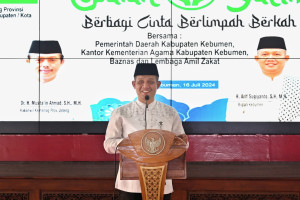 Rayakan 10 Muharam, Pemkab Kebumen Beri Santunan 3000 Anak Yatim