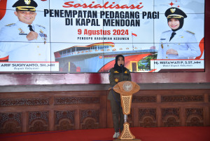 Jelang Pemindahan, Para PKL Mengikuti Sosialisasi Penggunaan Kapal Mendoan