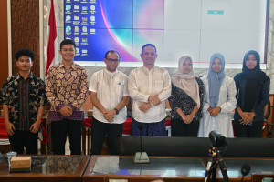 Ditanggung Pemkab, Bupati Kebumen Lepas 5 Pelajar Penerima Beasiswa di Universitas Pertamina