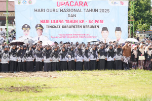 7.000 Guru Padati Alun-alun Kebumen, HGN dan HUT PGRI Jadi Momentum Peningkatan Kualitas Pendidikan