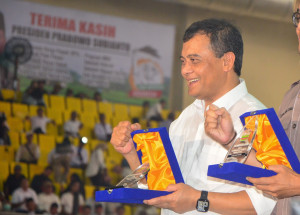 Gebyar Tani Merdeka 2025: Jateng Kukuhkan Komitmen Swasembada, Gubernur Luthfi Terima Penghargaan Kepala Daerah Surplus Padi