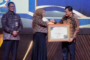 Dua Inovasi Unggulan Pemprov Jateng Borong Penghargaan “Outstanding Public Service Innovations” dari Kemen PAN-RB
