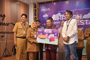 Wajah Bahagia Nasabah Bank Jateng Kebumen Terima Hadiah Undian Tabungan Bima Total Ratusan Juta