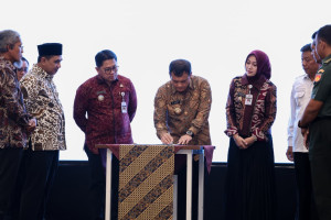 Jawa Tengah Pacu Swasembada Pangan 2026, Gubernur Perkuat Komitmen Bersama Daerah