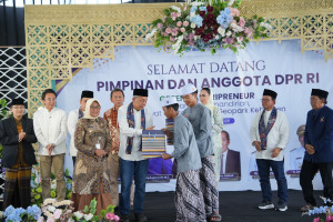 Wakil Ketua DPR RI Apresiasi Keberhasilan Pemkab Kebumen Turunkan Angka Kemiskinan Terbesar di Jawa