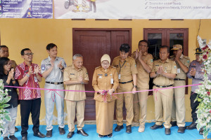 Bupati Lilis Resmikan Samsat Budiman dan Panen Nila Sistem RAS Guna Optimalkan Potensi Desa