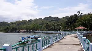Pantai Ayah / Logending
