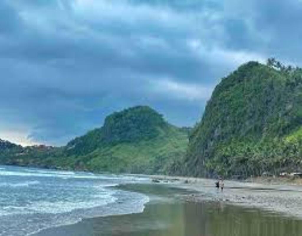 Pantai Pecaron